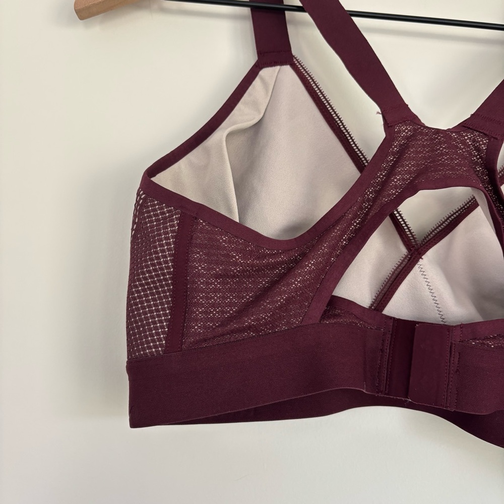 Lululemon Awake to Lace Bra 34E in Garnet Red and Beige - Picture 8 of 10